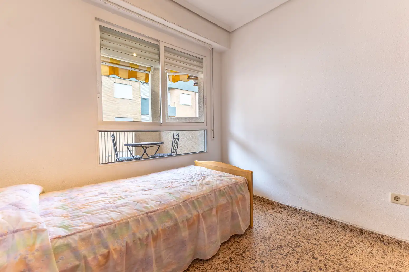 Habitación de Piso en venta en Sagunto / Sagunt con Aire acondicionado, Amueblado y Balcón
