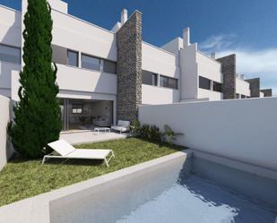 Jardí de Casa o xalet en venda en  Granada Capital amb Aire condicionat, Calefacció i Piscina