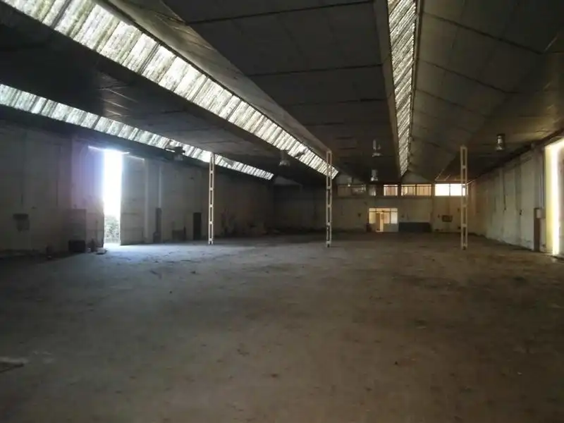 Nave industrial en venta en Valencia de Alcántara