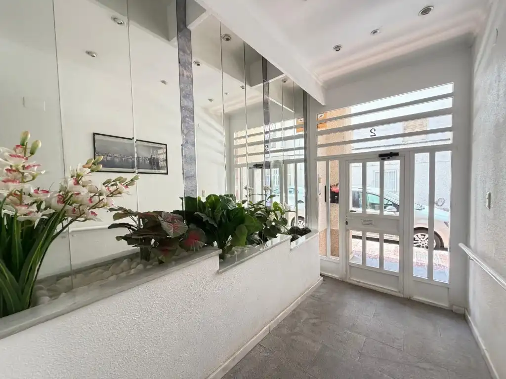 Attic for sale in Torrevieja  with Air Conditioner and Furnished