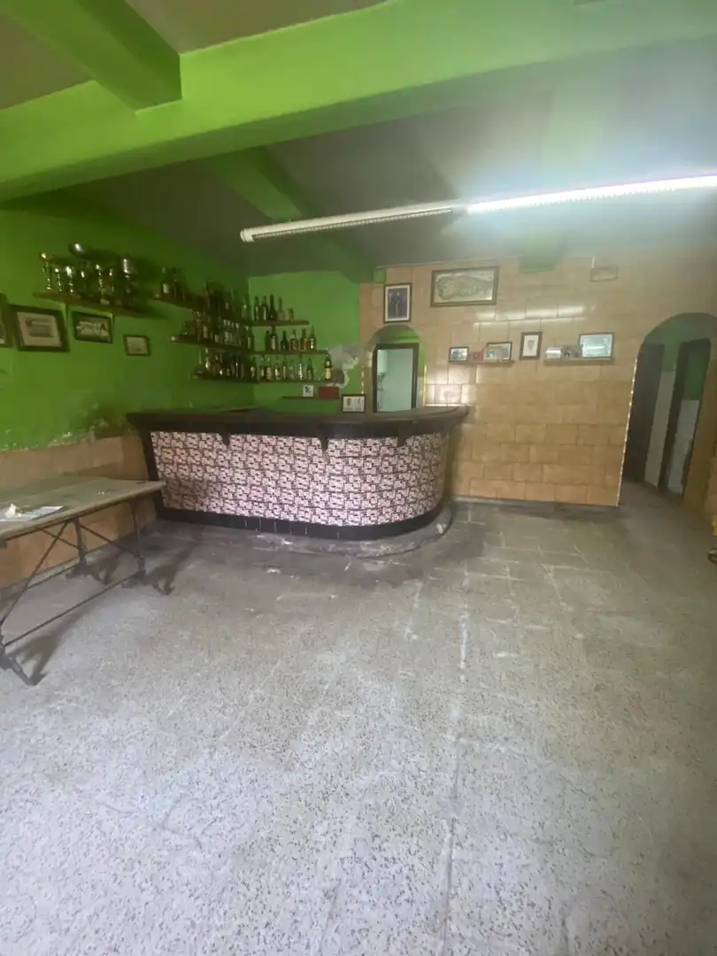 Einfamilien-Reihenhaus zum Verkauf in Langreo mit Terrasse und Abstellraum