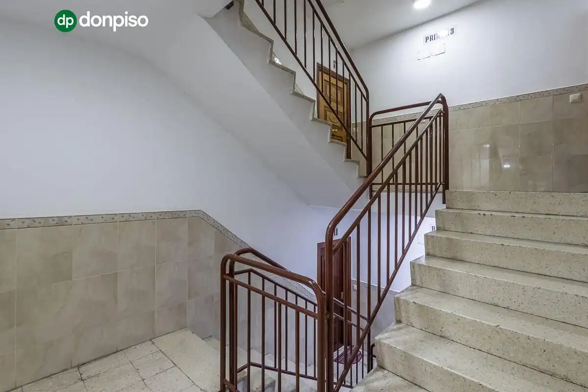 Piso en venta en Granada con Alarma