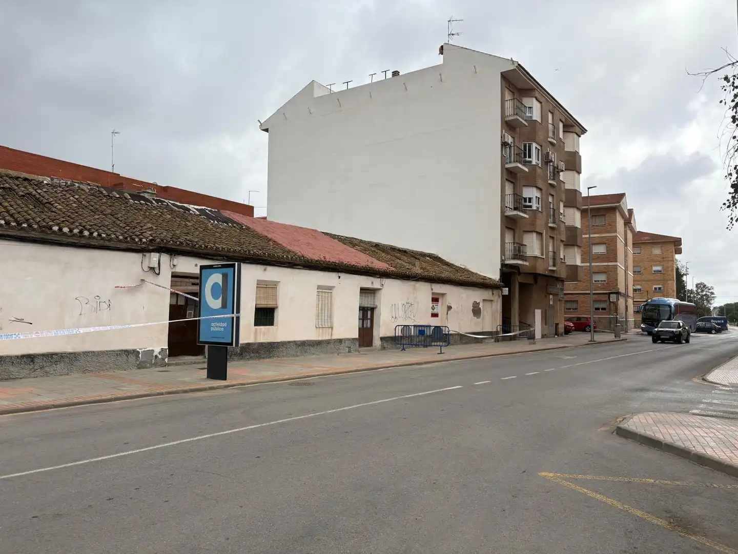 Vista exterior de Casa adosada en venta en La Unión