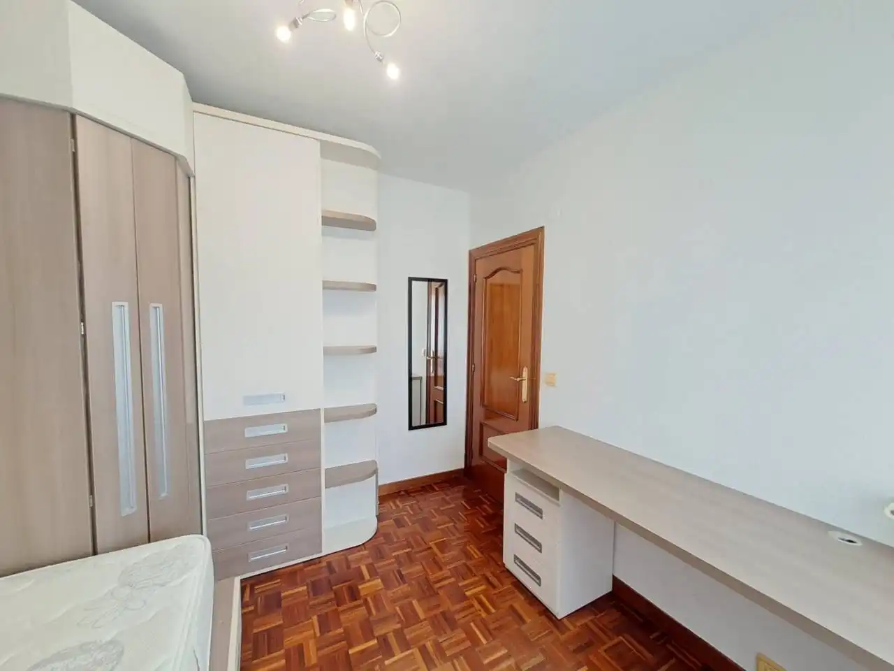 Bedroom of Flat for sale in Burgos  with Heating