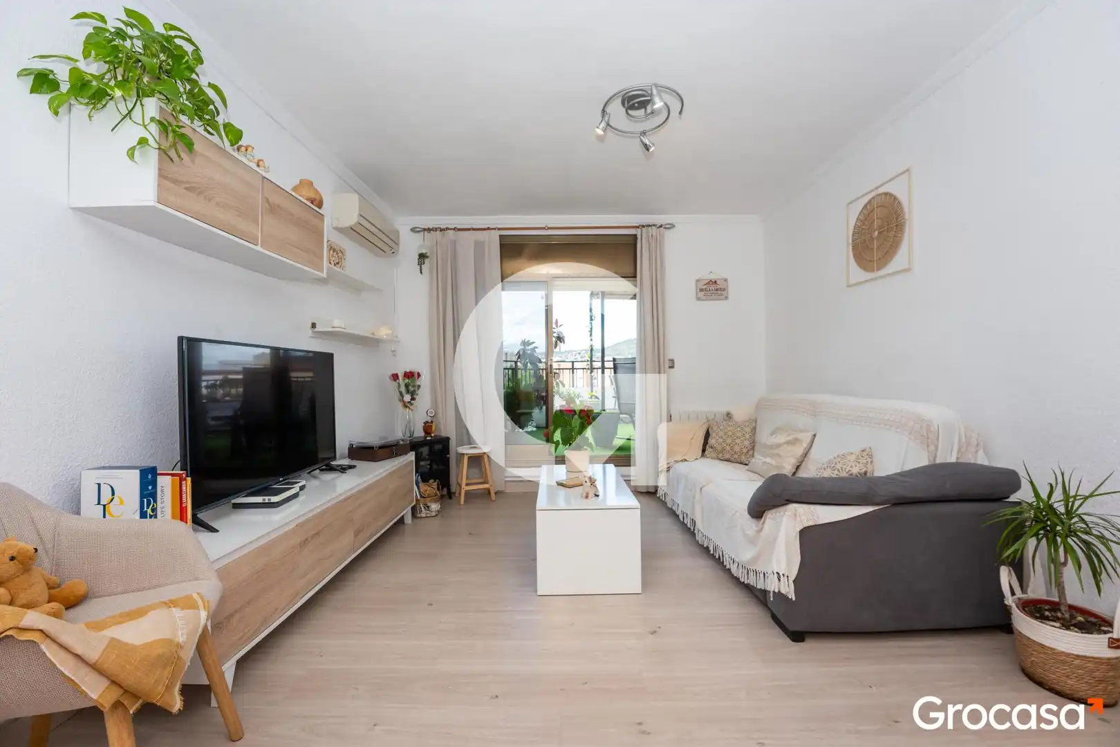 Wohnzimmer von Dachboden zum Verkauf in Cornellà de Llobregat mit Klimaanlage, Heizung und Terrasse