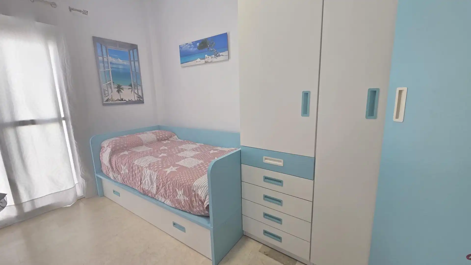 Habitación de Casa adosada en venta en Chiclana de la Frontera con Aire acondicionado, Calefacción y Trastero