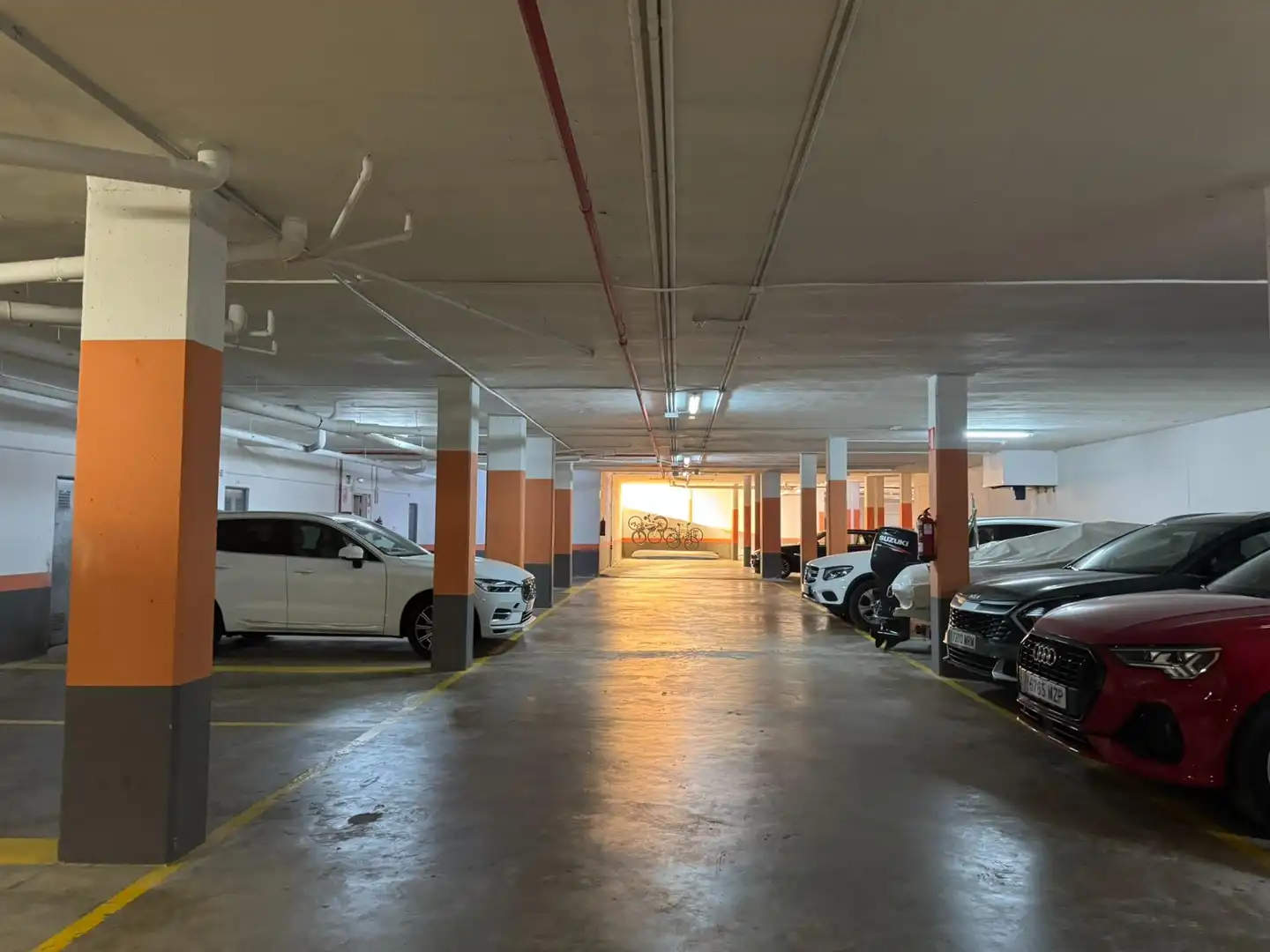 Aparcament de Apartament en venda en Dénia amb Aire condicionat, Jardí privat i Terrassa
