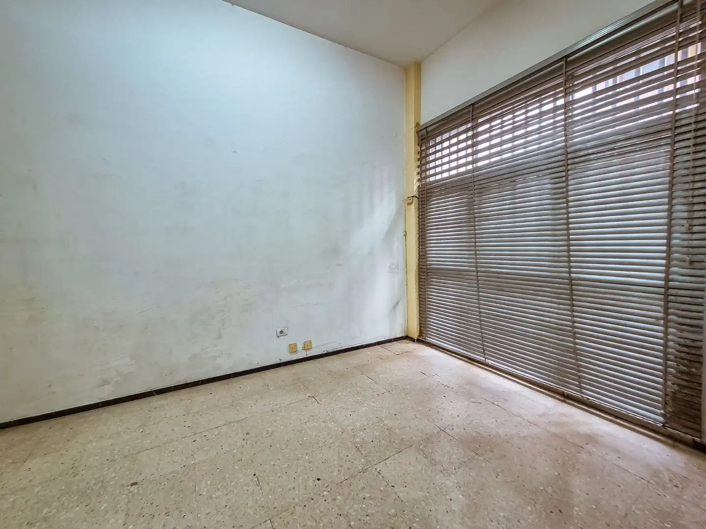 Local comercial en venda a Calle Uruguay 9, imagen 4