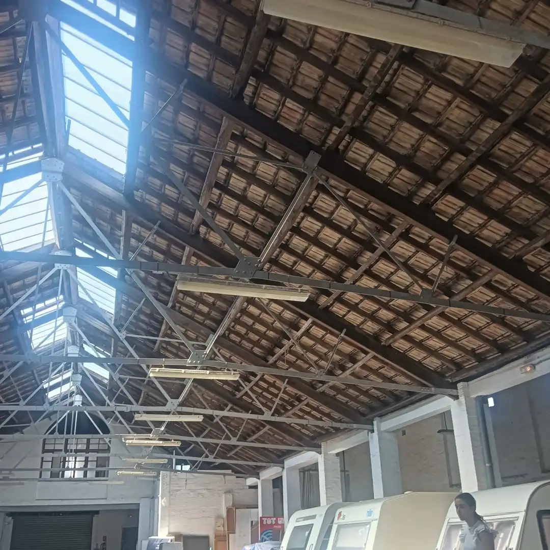 Nave industrial in vendita a Plaça Glorieta de l'Estació 4, imagen 2