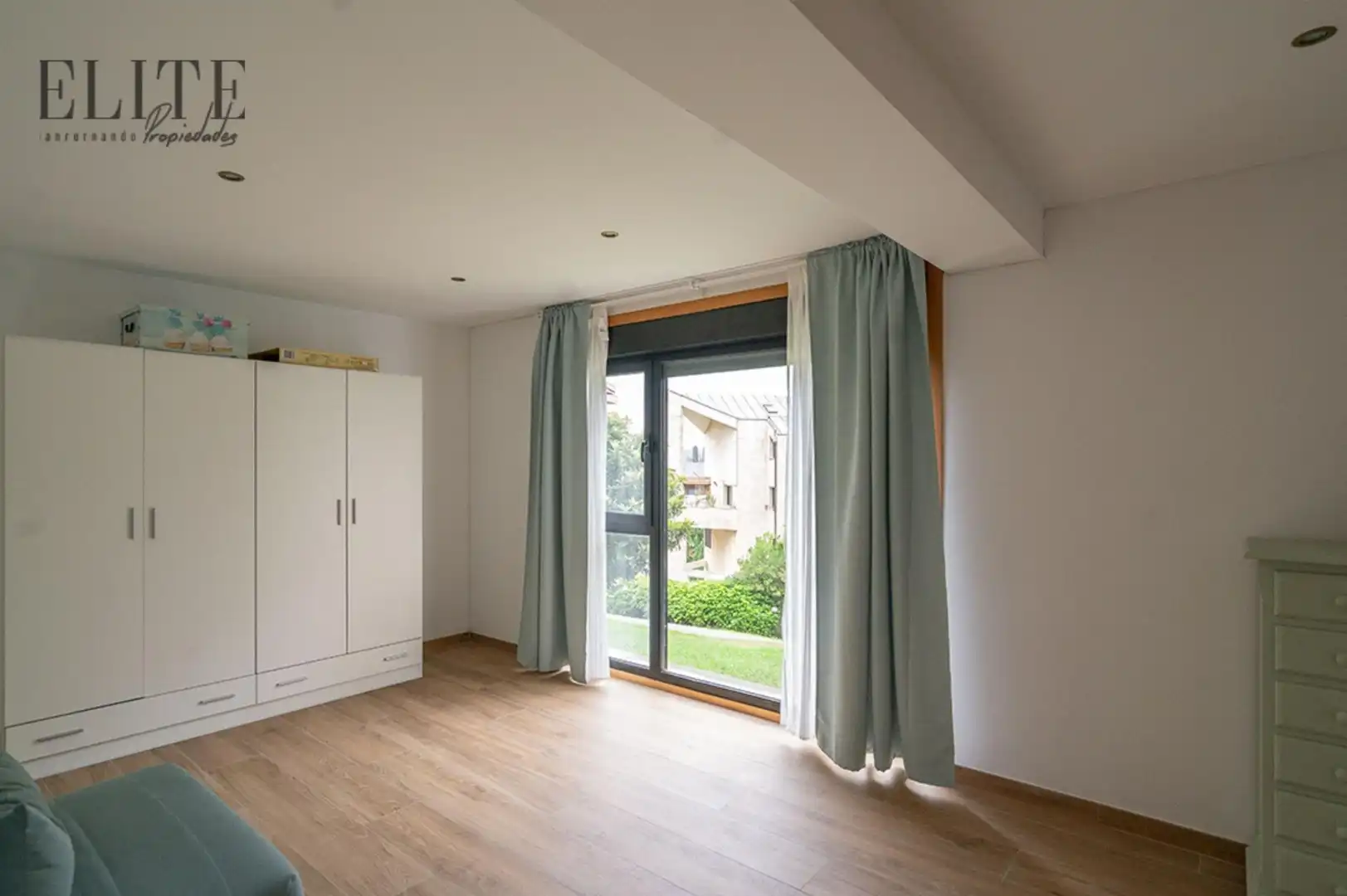 Bedroom of Ground floor for sale in Santander  with Heating