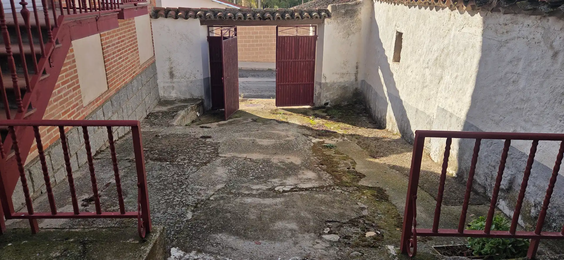 Aparcament de Finca rústica en venda en Santa María del Cubillo, Ávila
