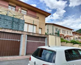 Vista exterior de Casa adosada en venda en Laudio / Llodio amb Terrassa i Balcó