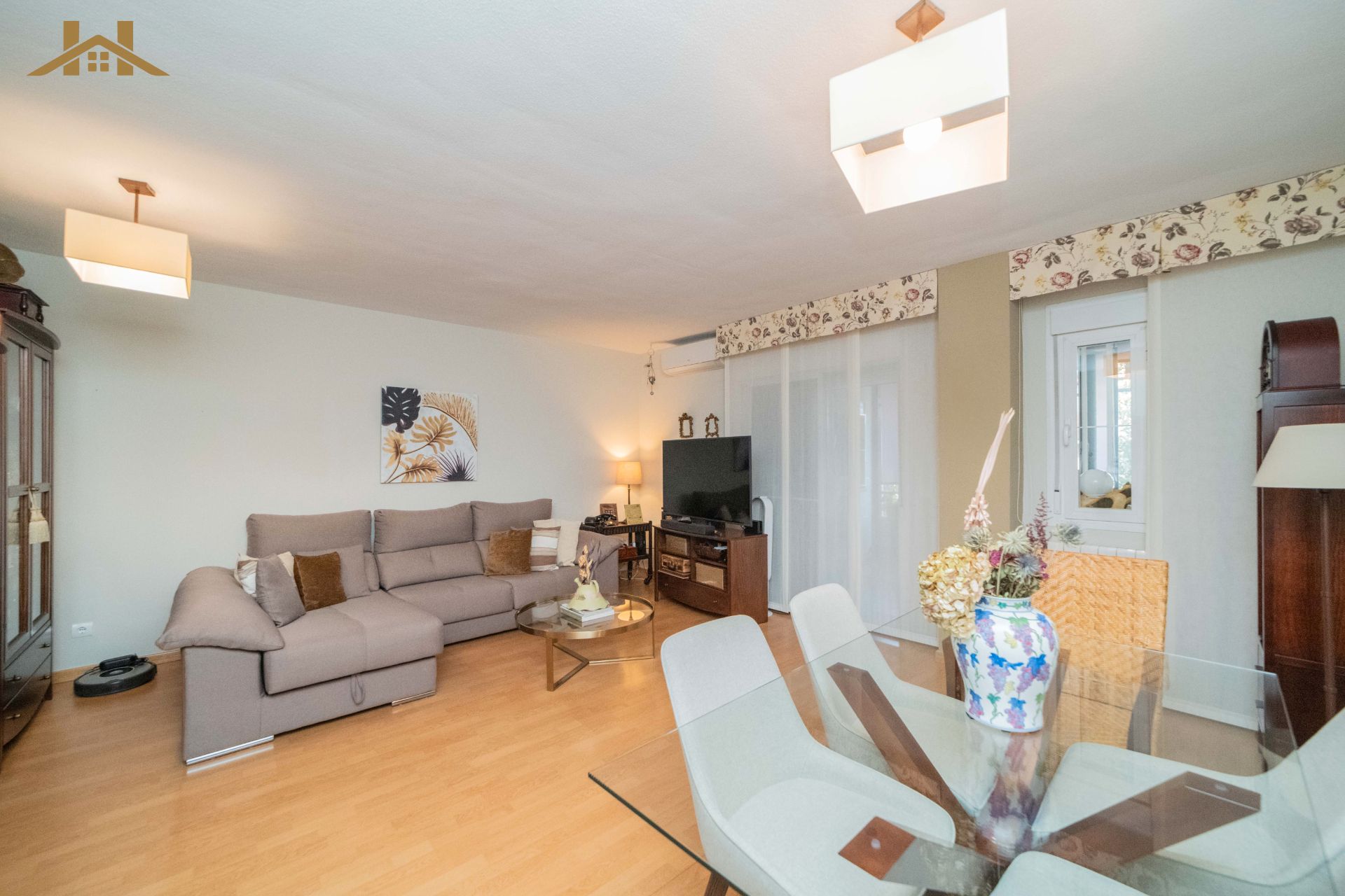 Sala de estar de Piso en venta en Villaviciosa de Odón con Aire acondicionado, Terraza y Trastero