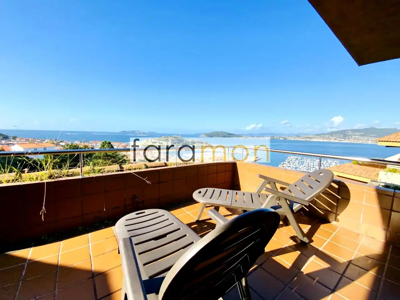 Duplexes for rent in Rafael Freire, Baiona