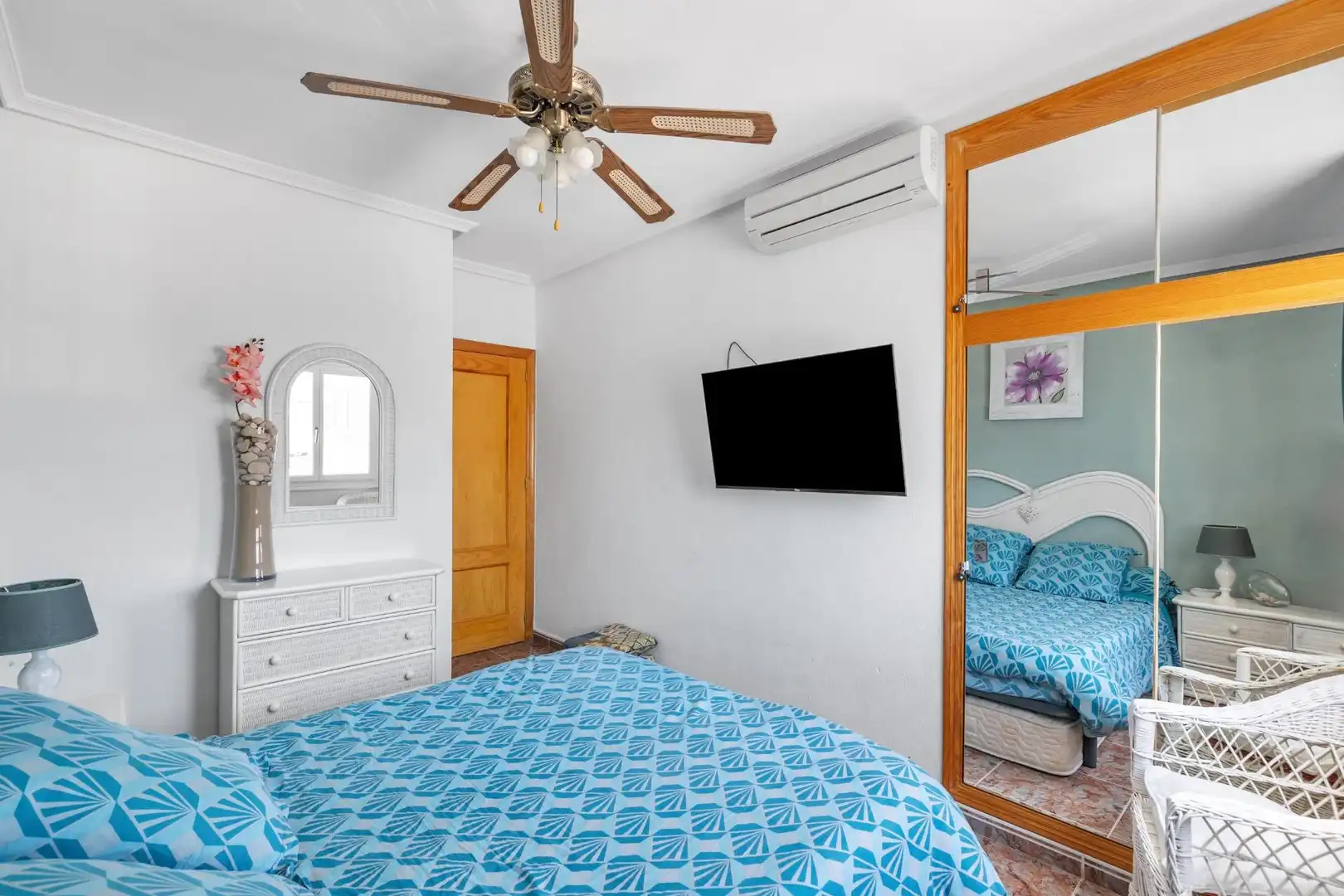 Habitación de Ático en venta en Guardamar del Segura con Aire acondicionado, Terraza y Piscina