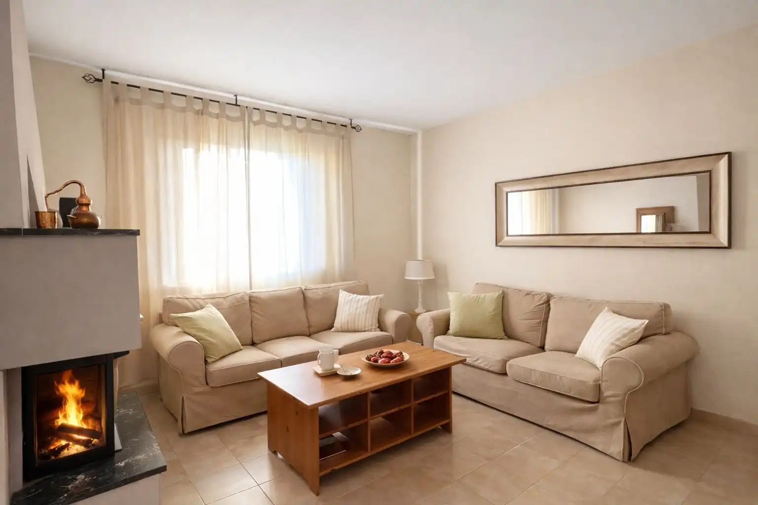 Sala d'estar de Casa o xalet en venda en Calafell amb Aire condicionat, Jardí privat i Terrassa