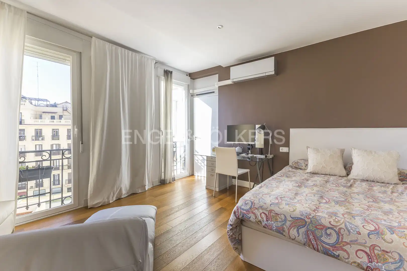 Bedroom of Flat for rent in Madrid  with Air Conditioner and Heating