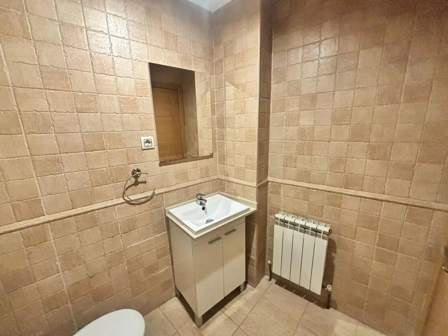 Baño de Casa o chalet en venta en Quirós con Jardín privado, Parquet y Terraza