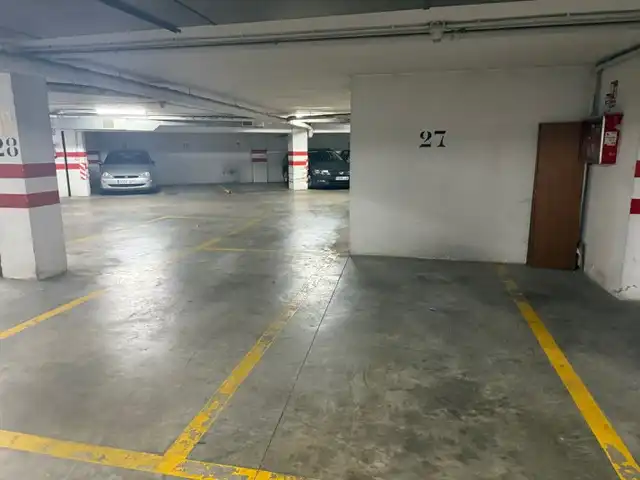 Garaje de alquiler en Calle Pablo Rada, Centro