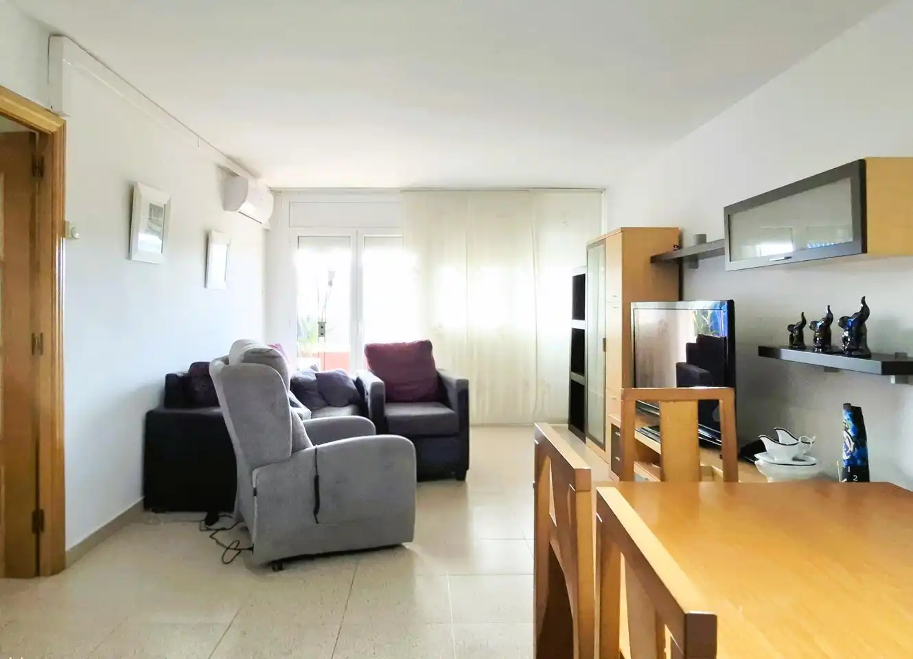 Living room of Flat for sale in Terrassa  with Air Conditioner, Heating and Furnished