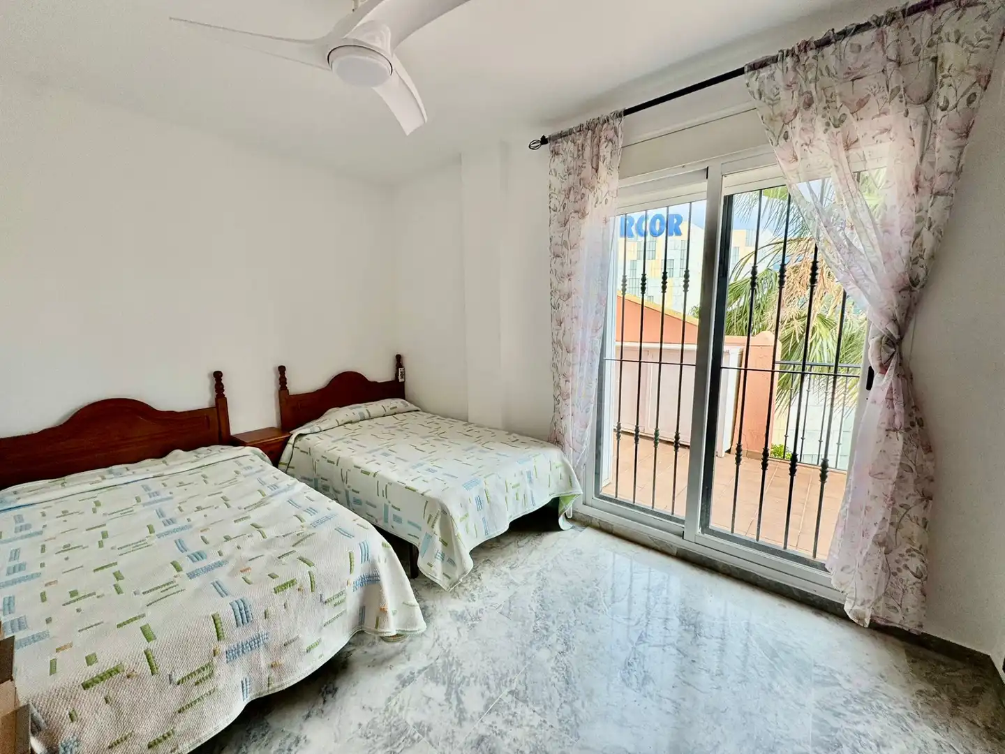 Bedroom of Attic for sale in Fuengirola  with Air Conditioner, Heating and Terrace