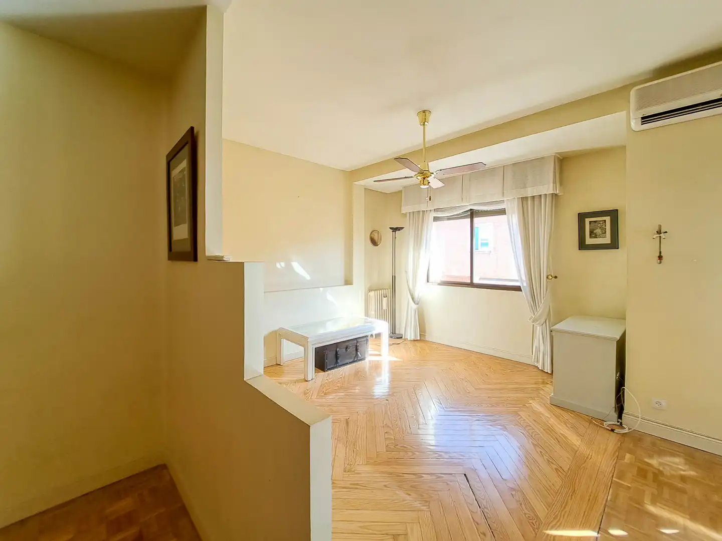 Sala de estar de Piso en venta en Madrid con Aire acondicionado, Calefacción y Parquet