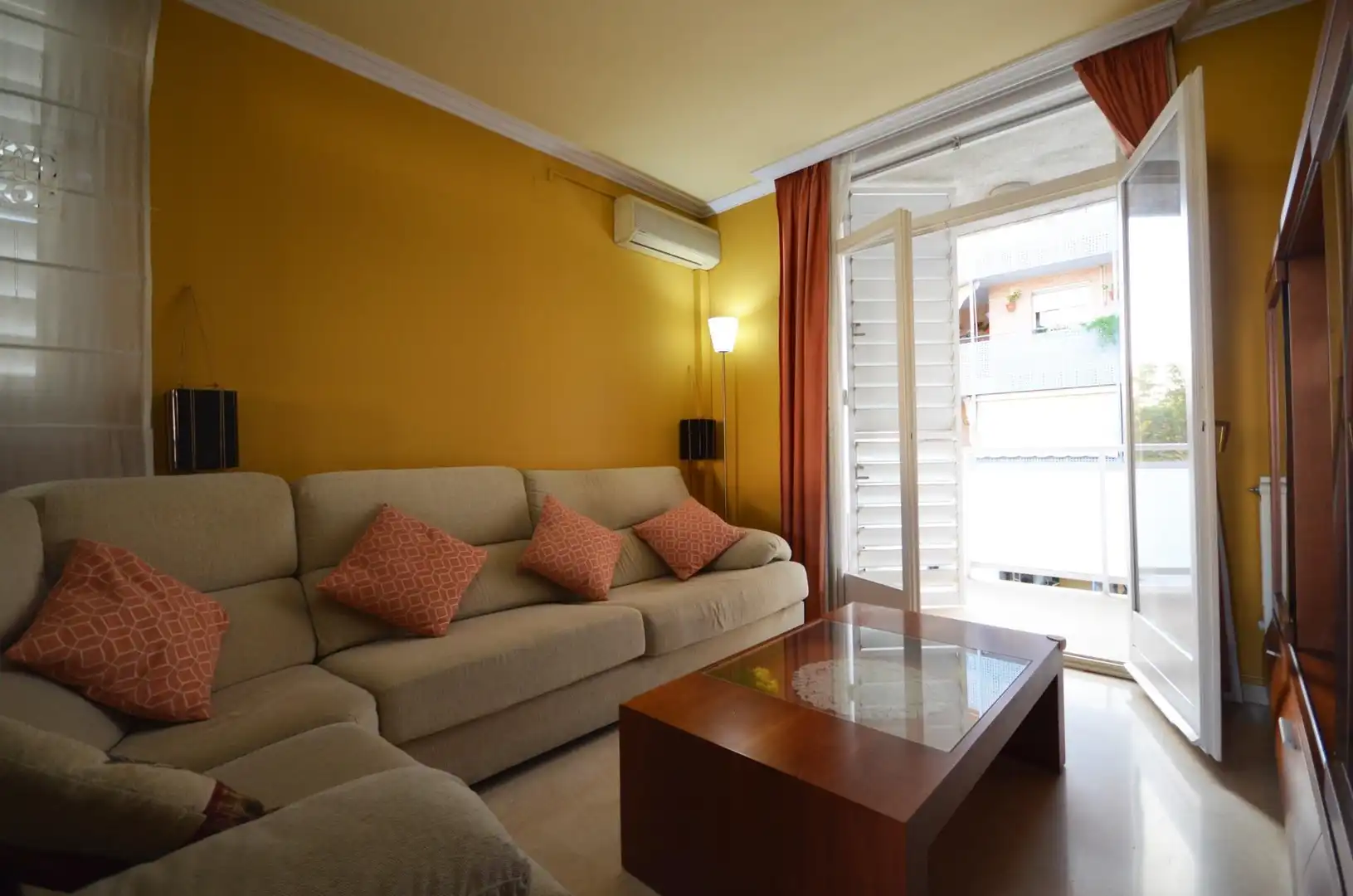 Sala de estar de Casa adosada en venta en Vila-seca con Calefacción, Jardín privado y Terraza