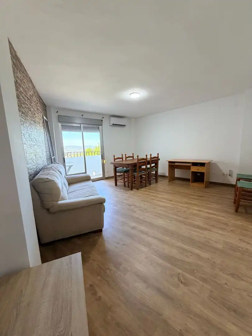 Sala d'estar de Finca rústica en venda en Atzeneta d'Albaida amb Aire condicionat, Terrassa i Moblat