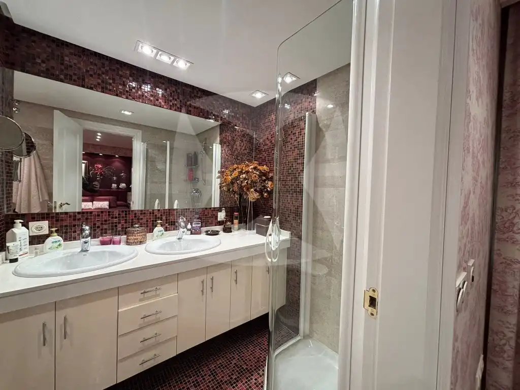 Bany de Pis en venda en Badajoz amb Aire condicionat i Forn