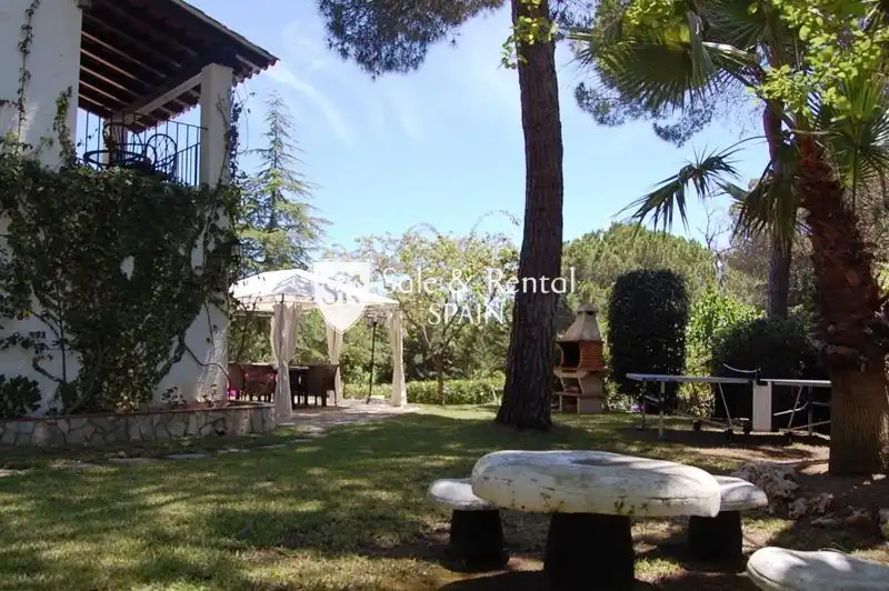 Casa amb piscina en venda a Montgoda, imagen 7