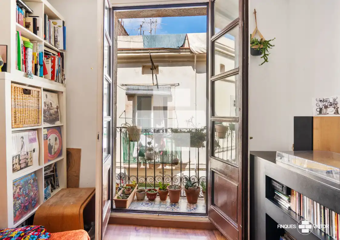 Piso en venta en Carrer de les Carretes, El Raval
