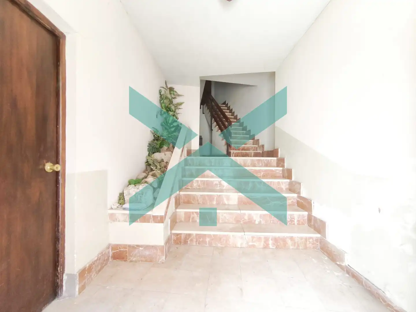 Piso en venta en Lillo con Calefacción, Terraza y Amueblado
