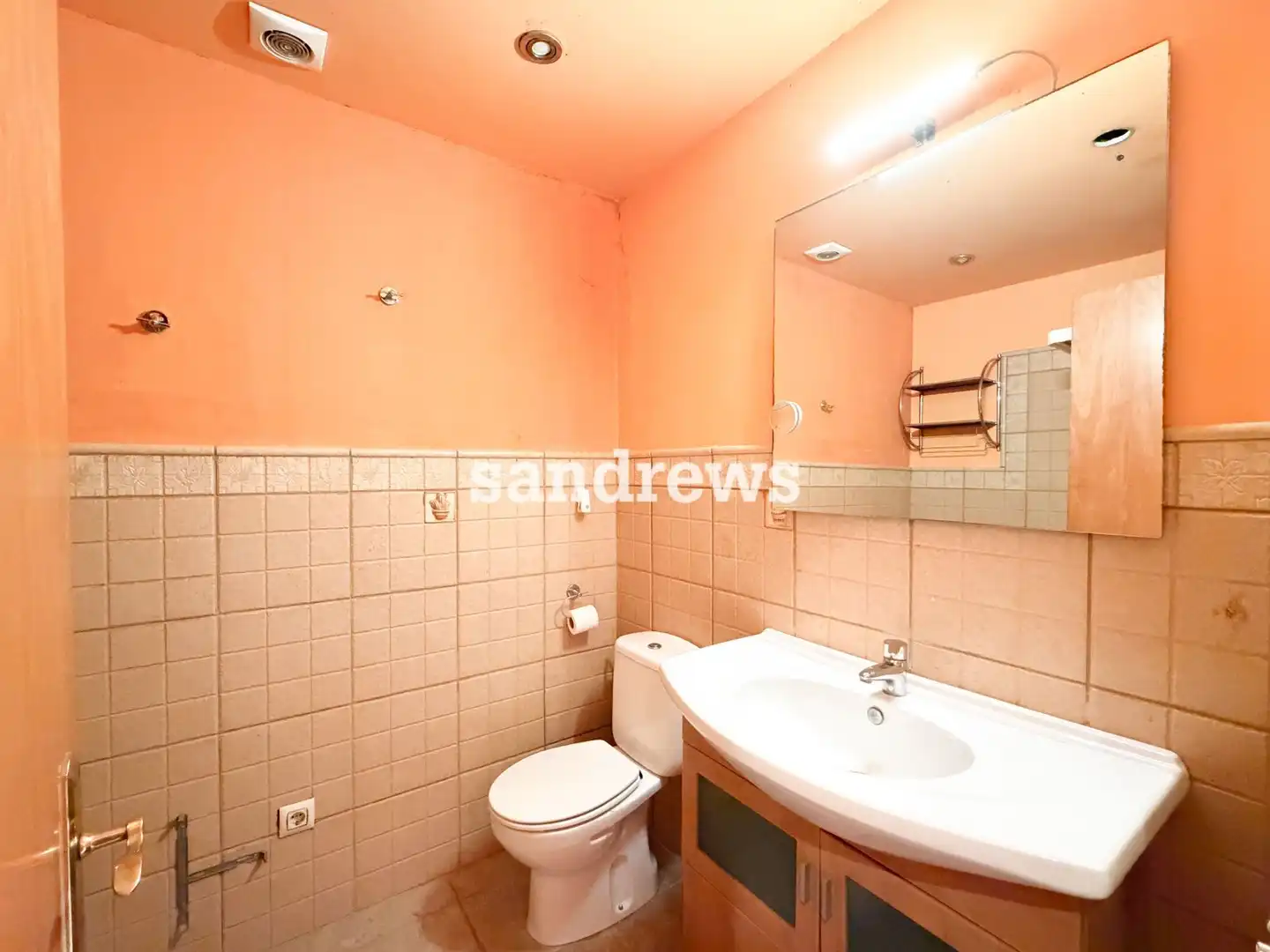Baño de Piso en venta en Sant Pere Pescador con Calefacción y Amueblado