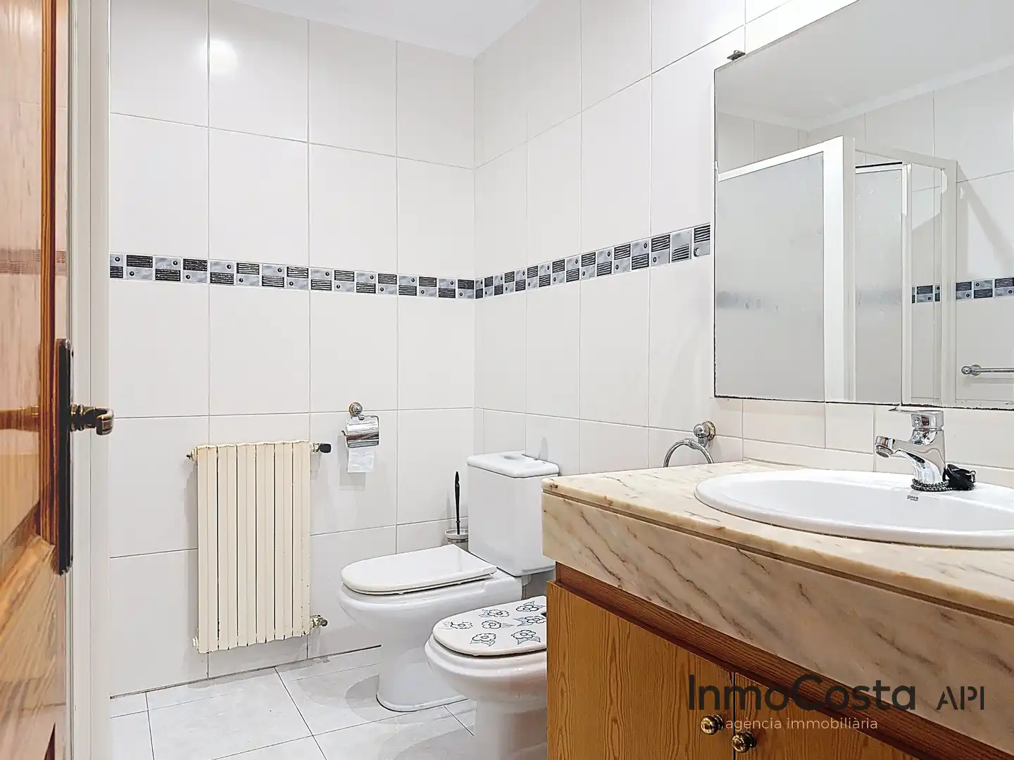 Bathroom of Detached homes for sale in L'Estartit  with Air Conditioner, Terrace and Furnished