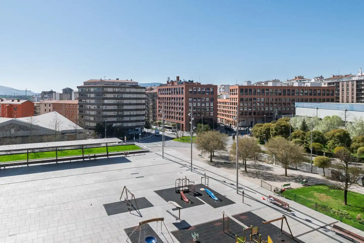 Flat for sale in Felisa Munárriz, Milagrosa
