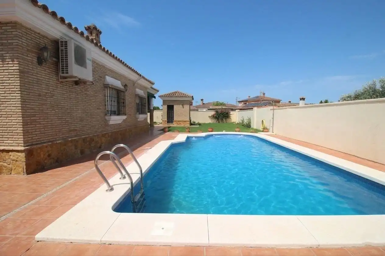 Chalet con piscina en venta en Ctra Sanlúcar - Cuatro Pinos, imagen 3