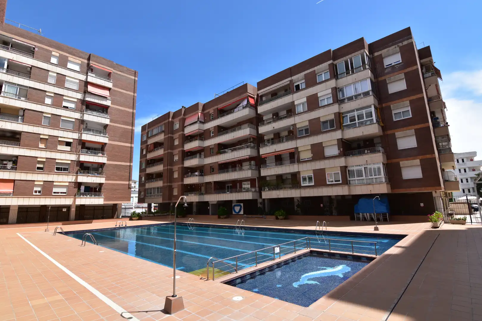 Piscina de Planta baja en venta en Calella con Aire acondicionado, Calefacción y Terraza