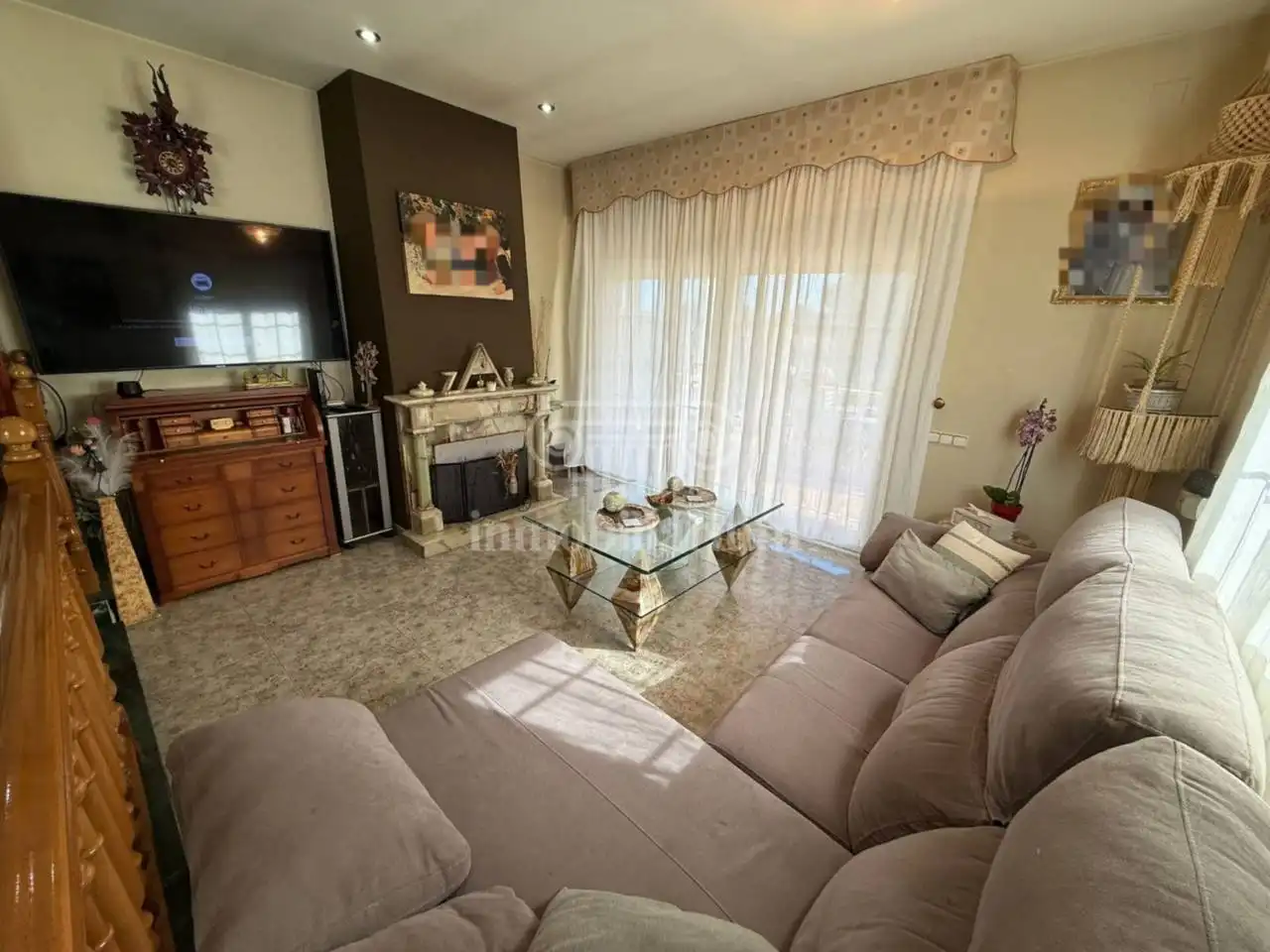 Sala d'estar de Casa o xalet en venda en Tordera amb Aire condicionat, Calefacció i Jardí privat