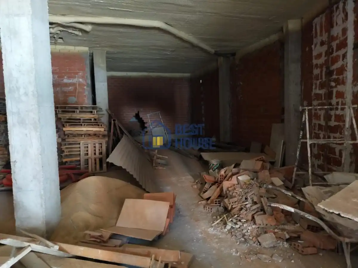 Local comercial en venda a Casco Antiguo, imagen 2