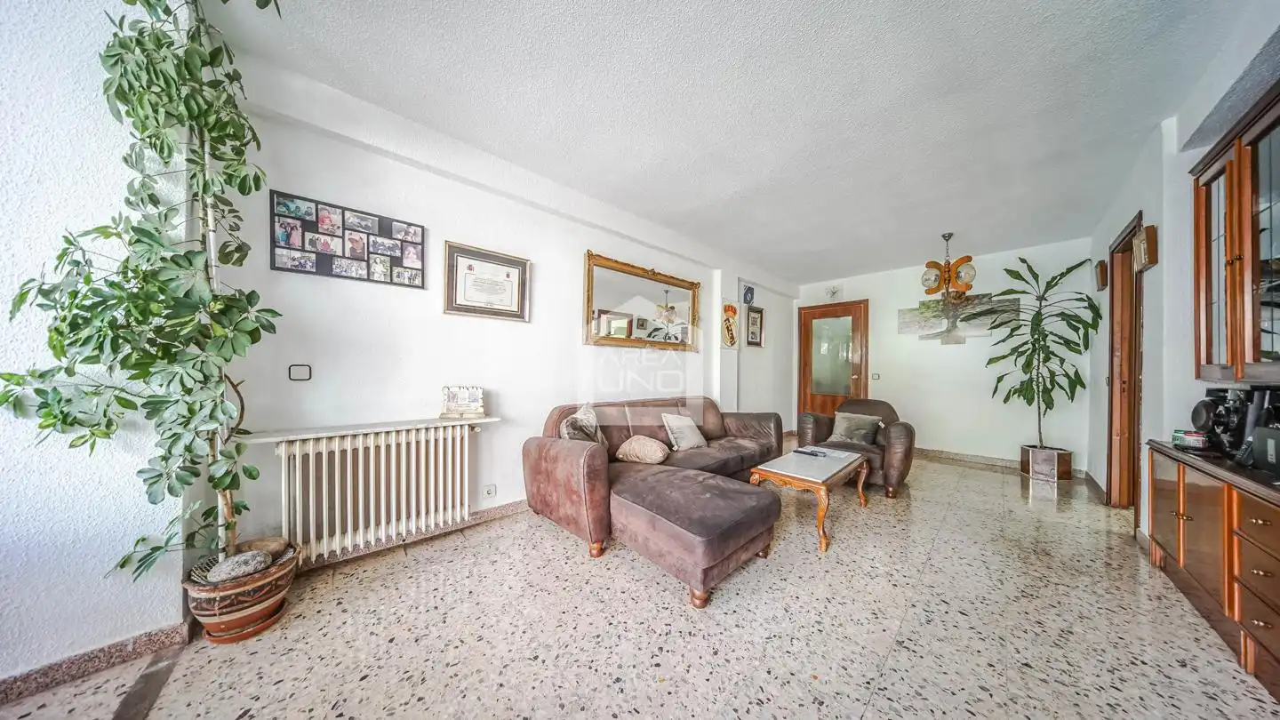 Sala d'estar de Pis en venda en Alcorcón amb Calefacció i Terrassa