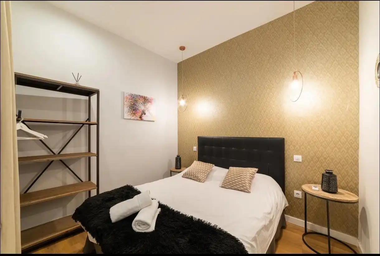 Habitación de Apartamento en venta en Madrid con Aire acondicionado, Calefacción y Trastero