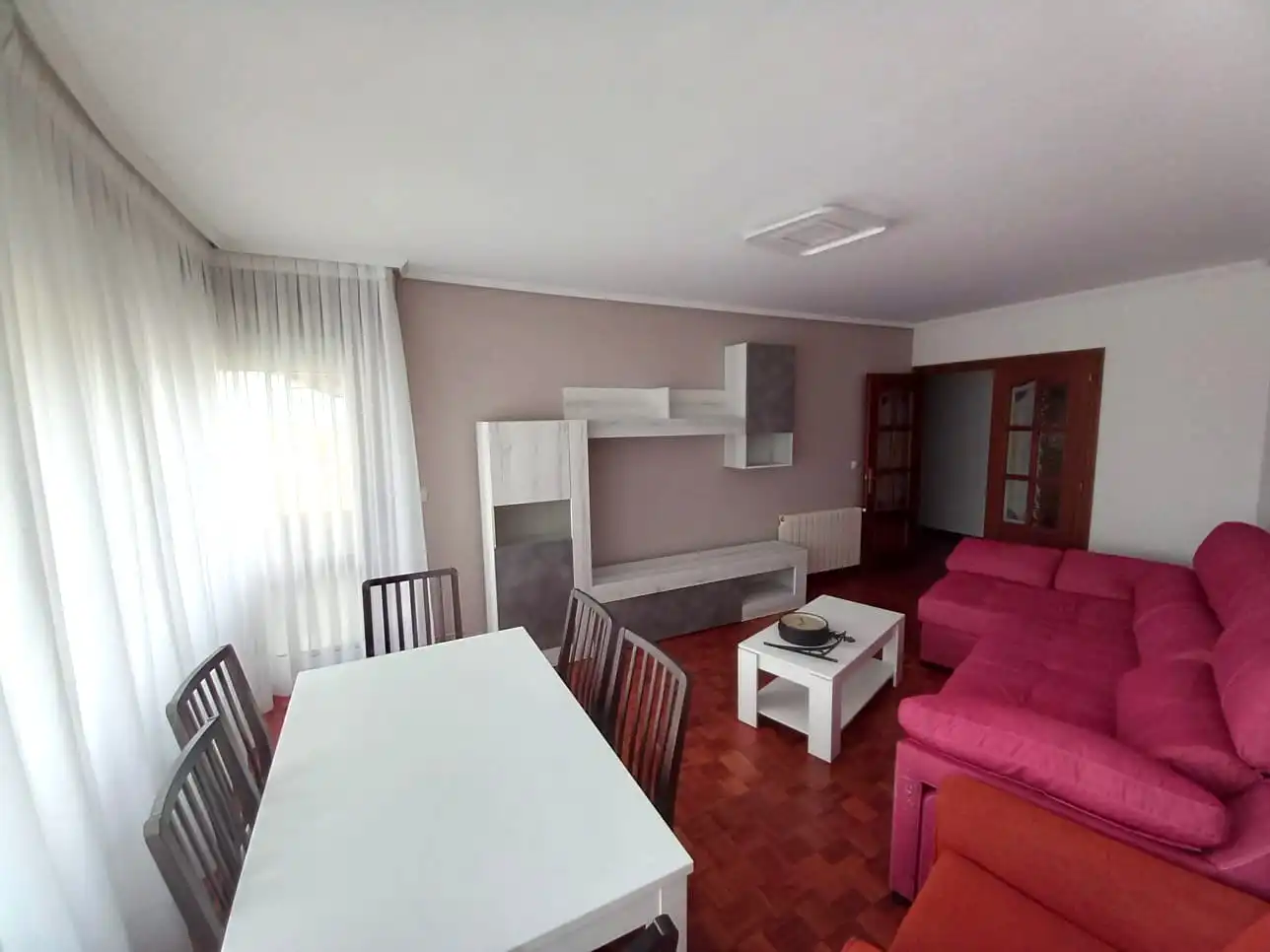 Wohnzimmer von Wohnung zur Miete in Castro-Urdiales mit Heizung, Terrasse und Möbliert