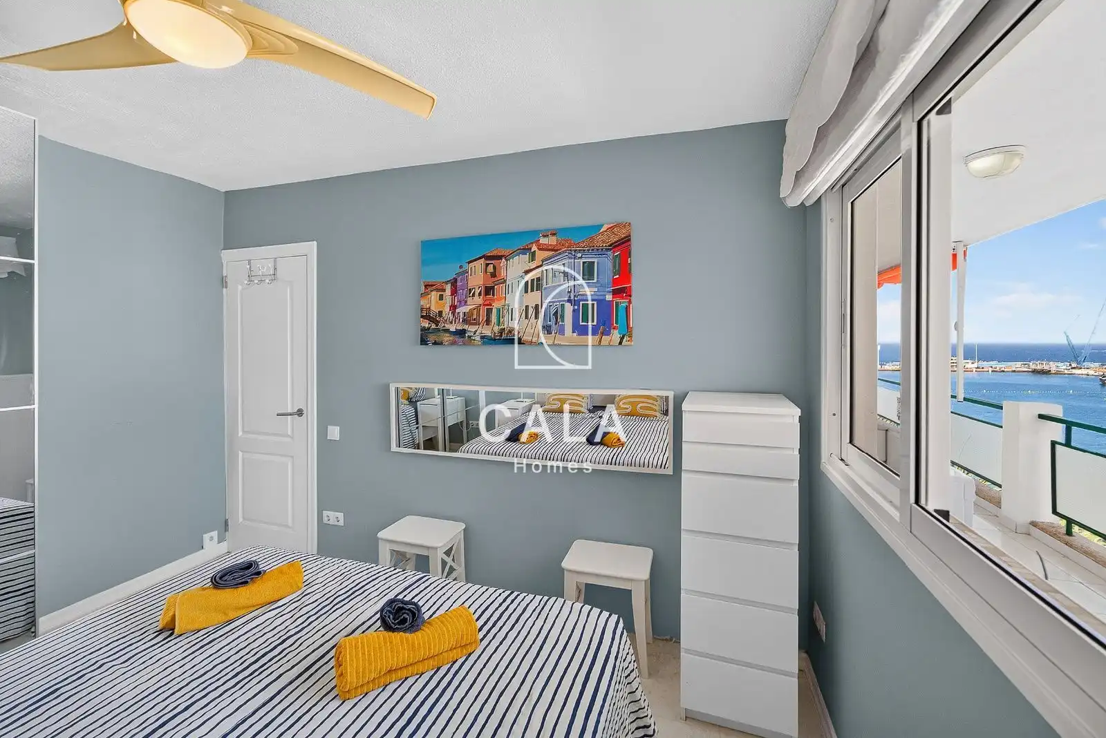 Bedroom of Flat for sale in Arona  with Air Conditioner, Heating and Terrace