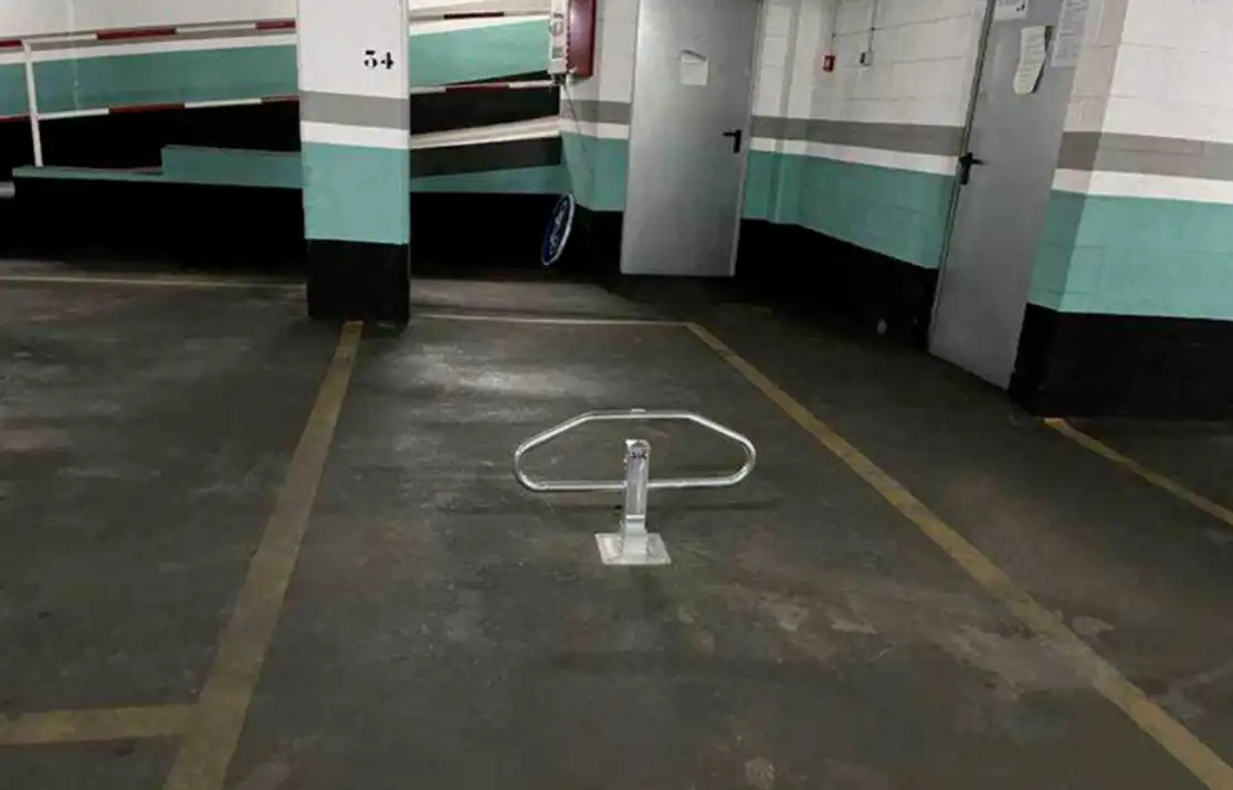Individual with lift for sale in Carrer de Mossèn Àngel Rodamilans 177, imagen 5