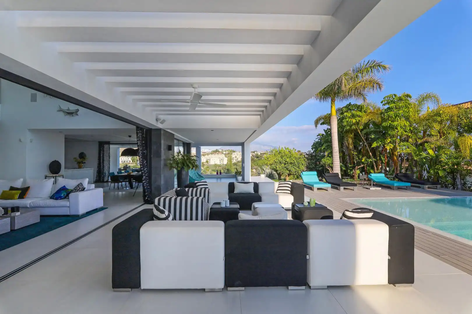 Casa con terraza en venta en Los Flamingos, imagen 11