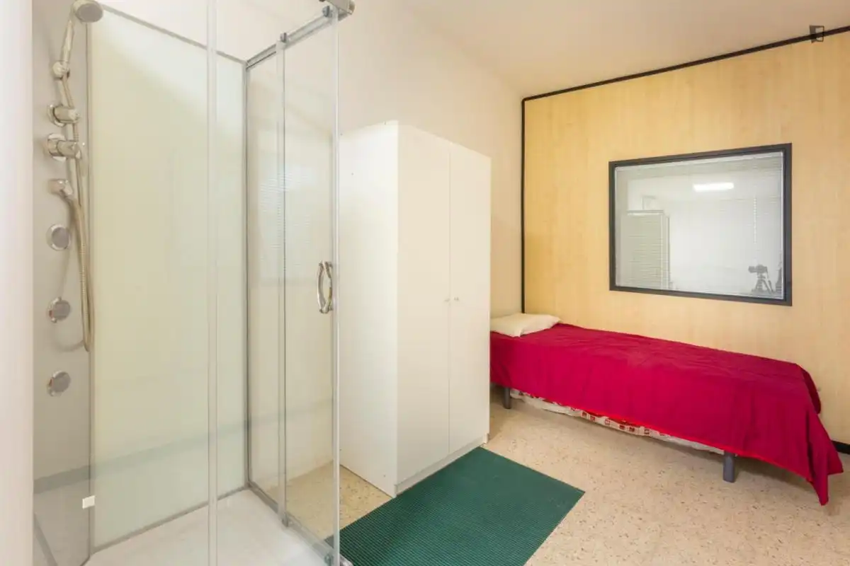 Room in El Poblenou