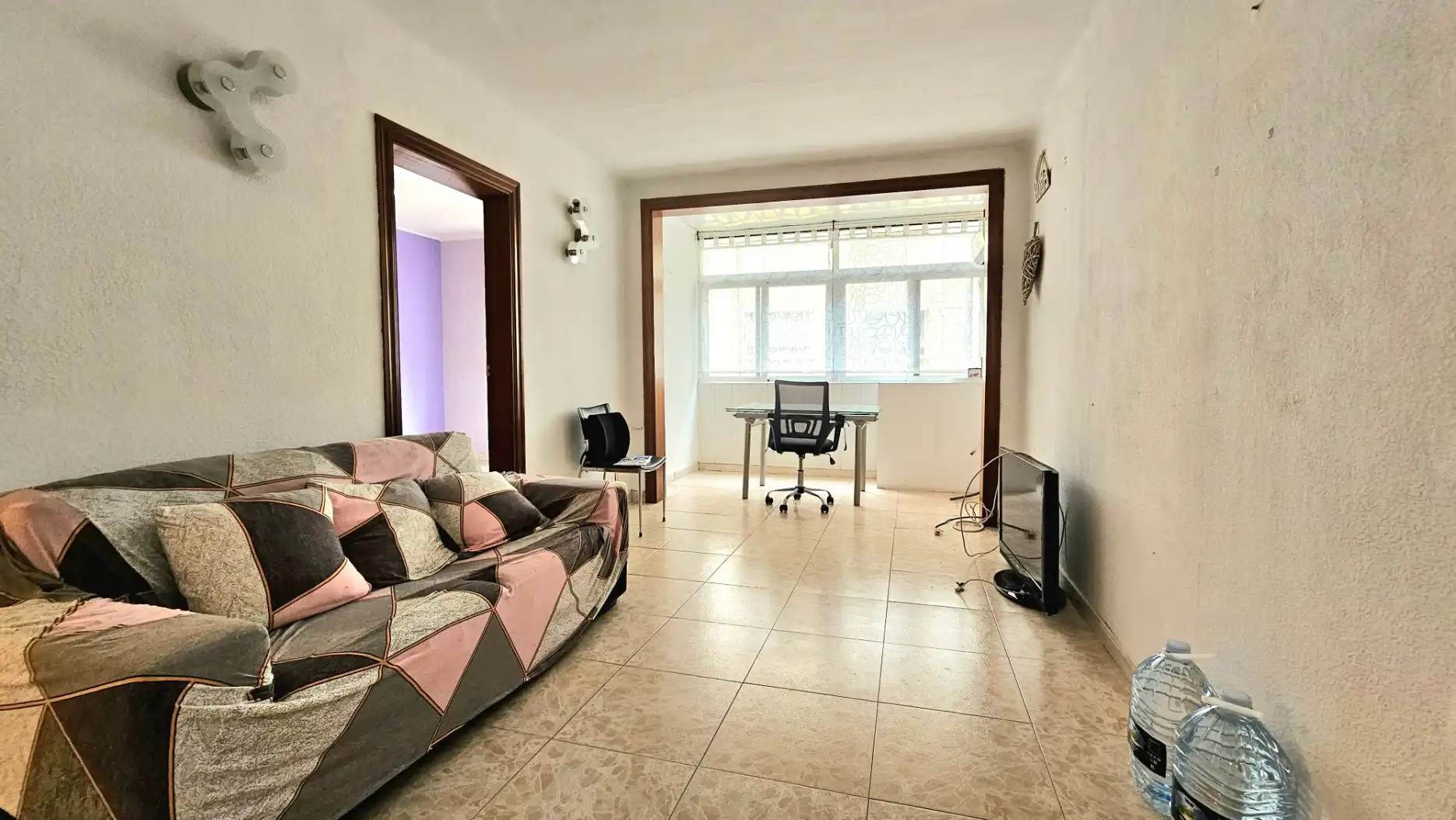 Sala de estar de Piso en venta en Santa Coloma de Gramenet con Aire acondicionado y Horno