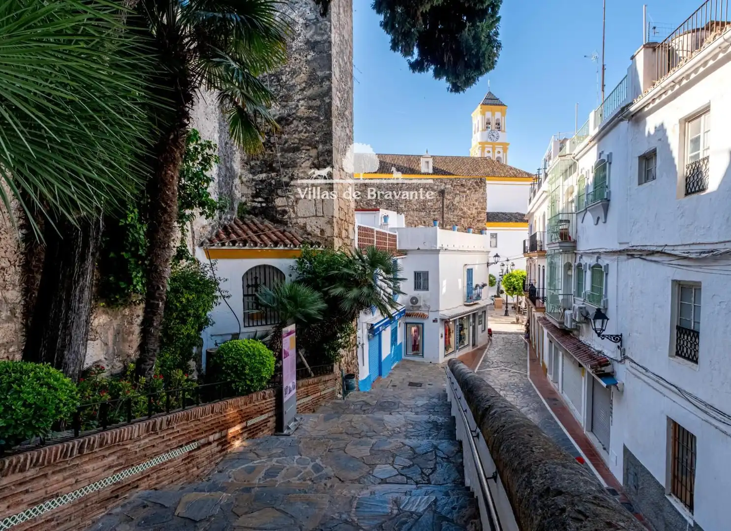 Vista exterior de Dúplex en venta en Marbella con Aire acondicionado, Calefacción y Parquet