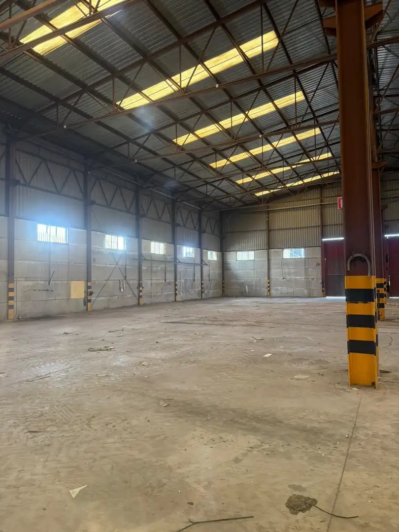 Nave industrial en venta en La Carolina