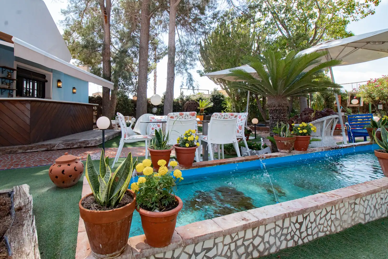Jardí de Local en venda en Orihuela amb Aire condicionat